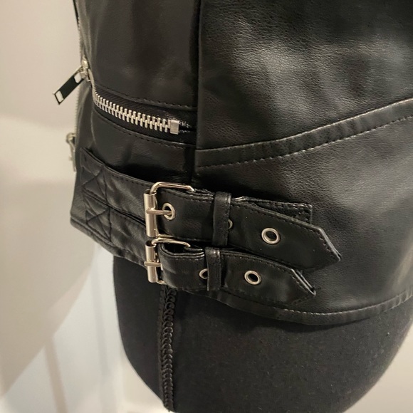 Faux leather jacket in Size Small from SHEIN in excellent condition! - Picture 9 of 9